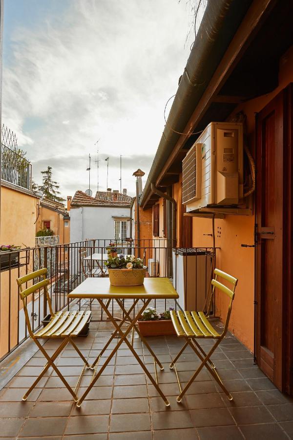 Italian Design Small Attic بولونيا المظهر الخارجي الصورة